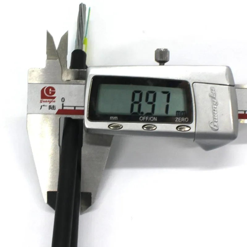OEM GYTC8S Single Modo G652D Sc Connect Armoured Outdoor Fiber Optical Cable