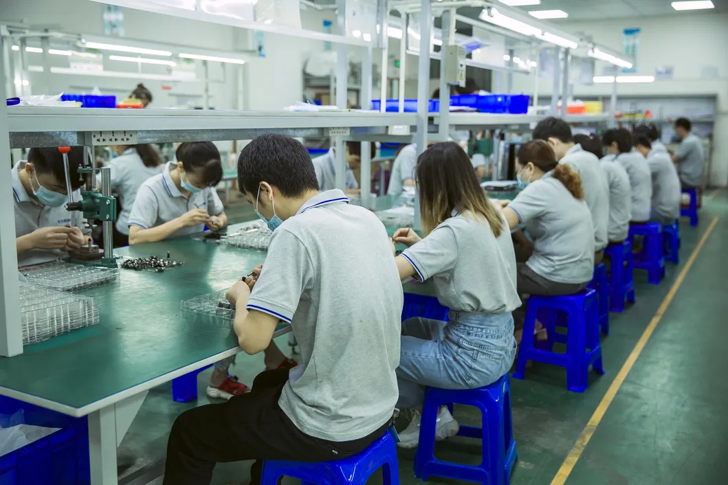 Qm B Series Twg Metal Self-Latching Fixed Push Pull Connector